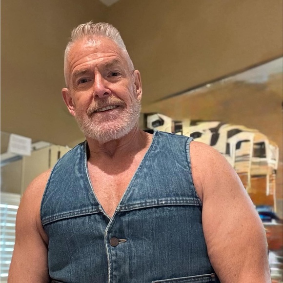 Meet your Posher, Michael - Picture 5 of 7